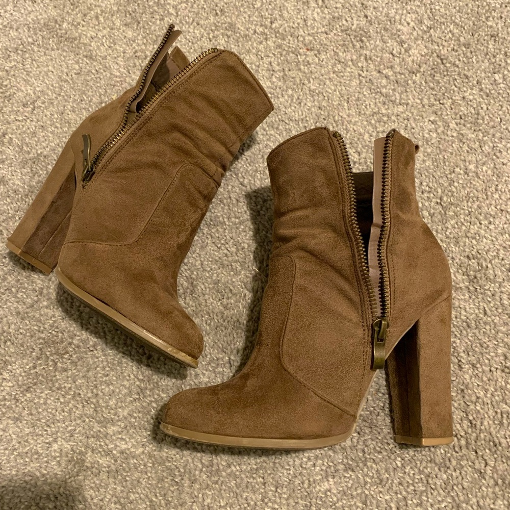 Beige brown heeled booties